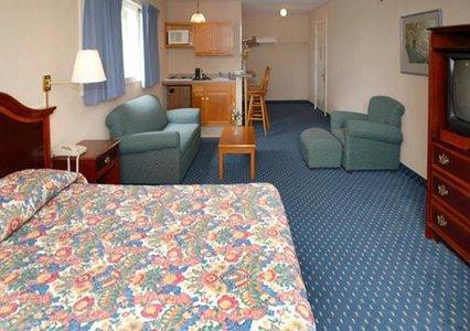 Econo Lodge Inn & Suites שלבורן חדר תמונה